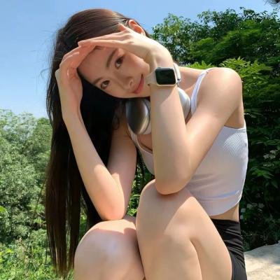两只小猫的故事
